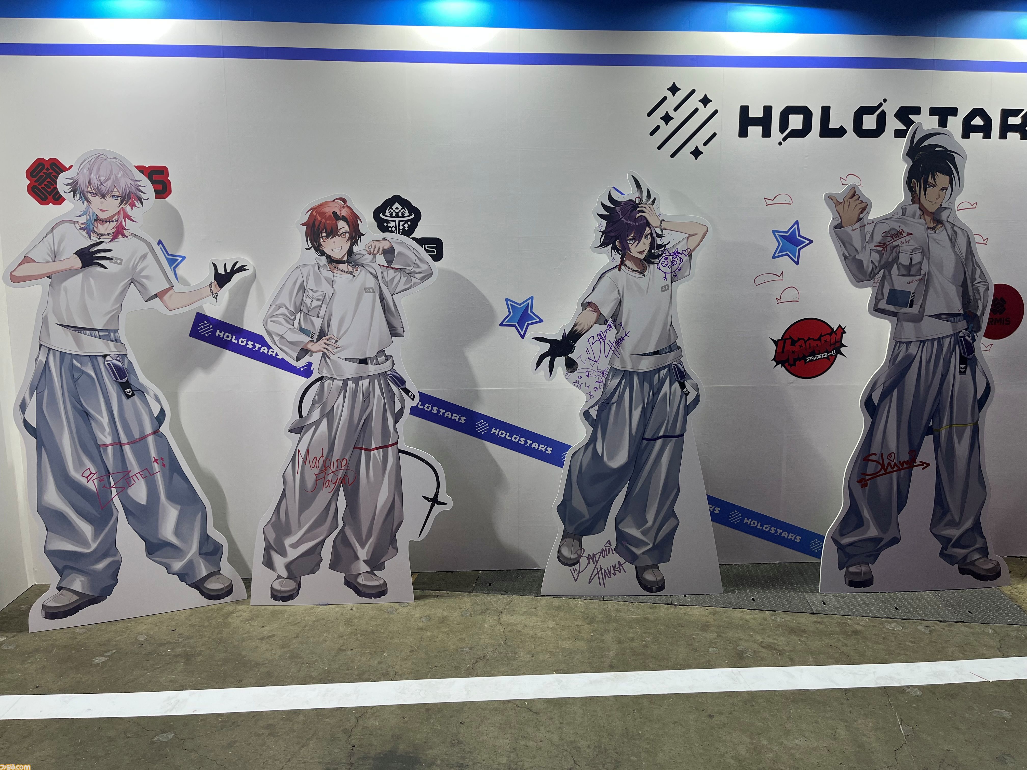 【ホロライブEXPO2026】配信初期の機材セットや汚い鍋、天音かなたのサイン入り握力計など、ホロメンの私物をすべて掲載。150枚以上の写真でリポートをお届け