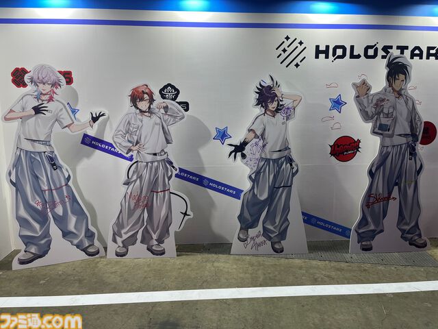 【ホロライブEXPO2026】配信初期の機材セットや汚い鍋、天音かなたのサイン入り握力計など、ホロメンの私物をすべて掲載。150枚以上の写真でリポートをお届け