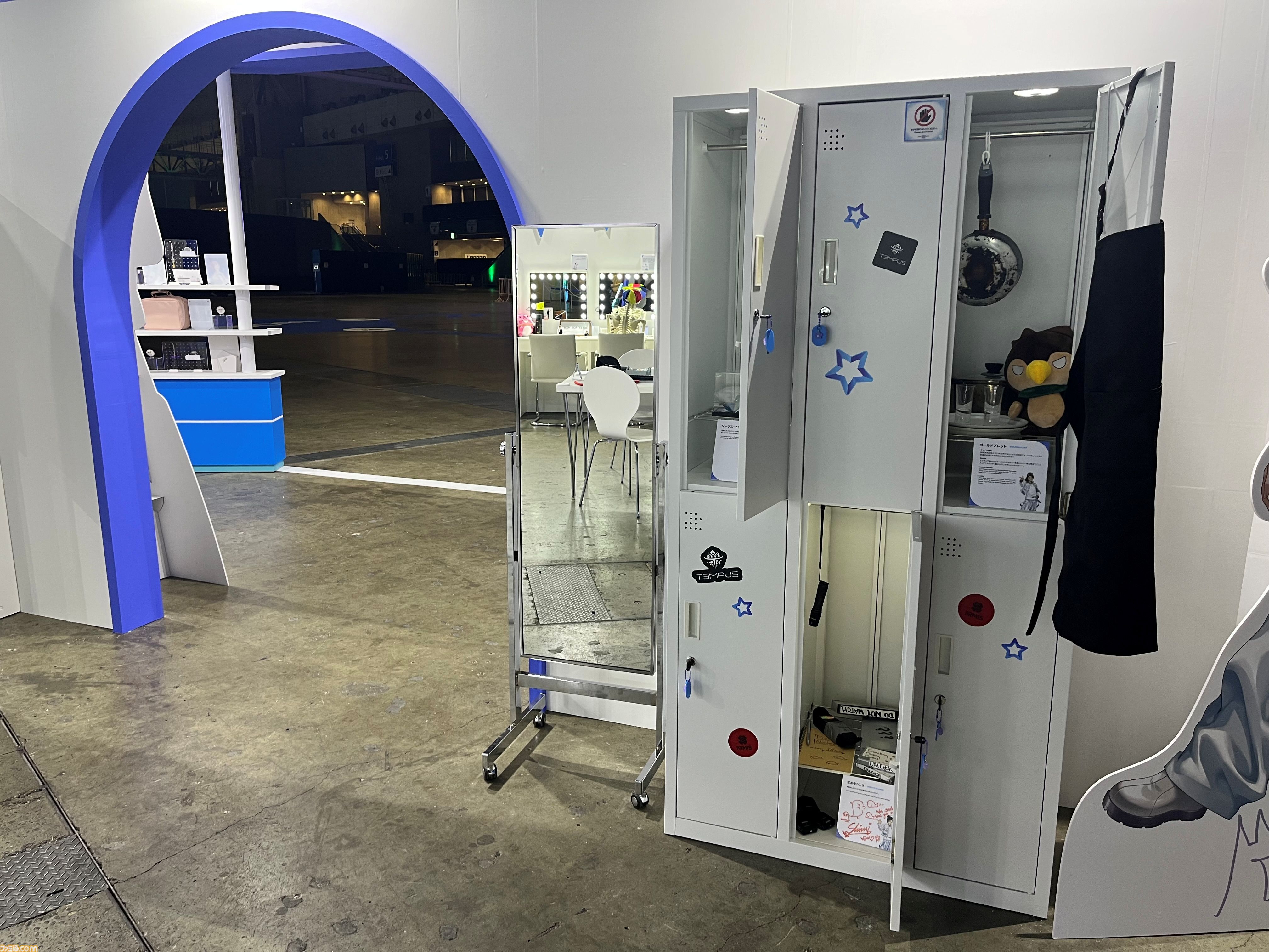 【ホロライブEXPO2026】配信初期の機材セットや汚い鍋、天音かなたのサイン入り握力計など、ホロメンの私物をすべて掲載。150枚以上の写真でリポートをお届け