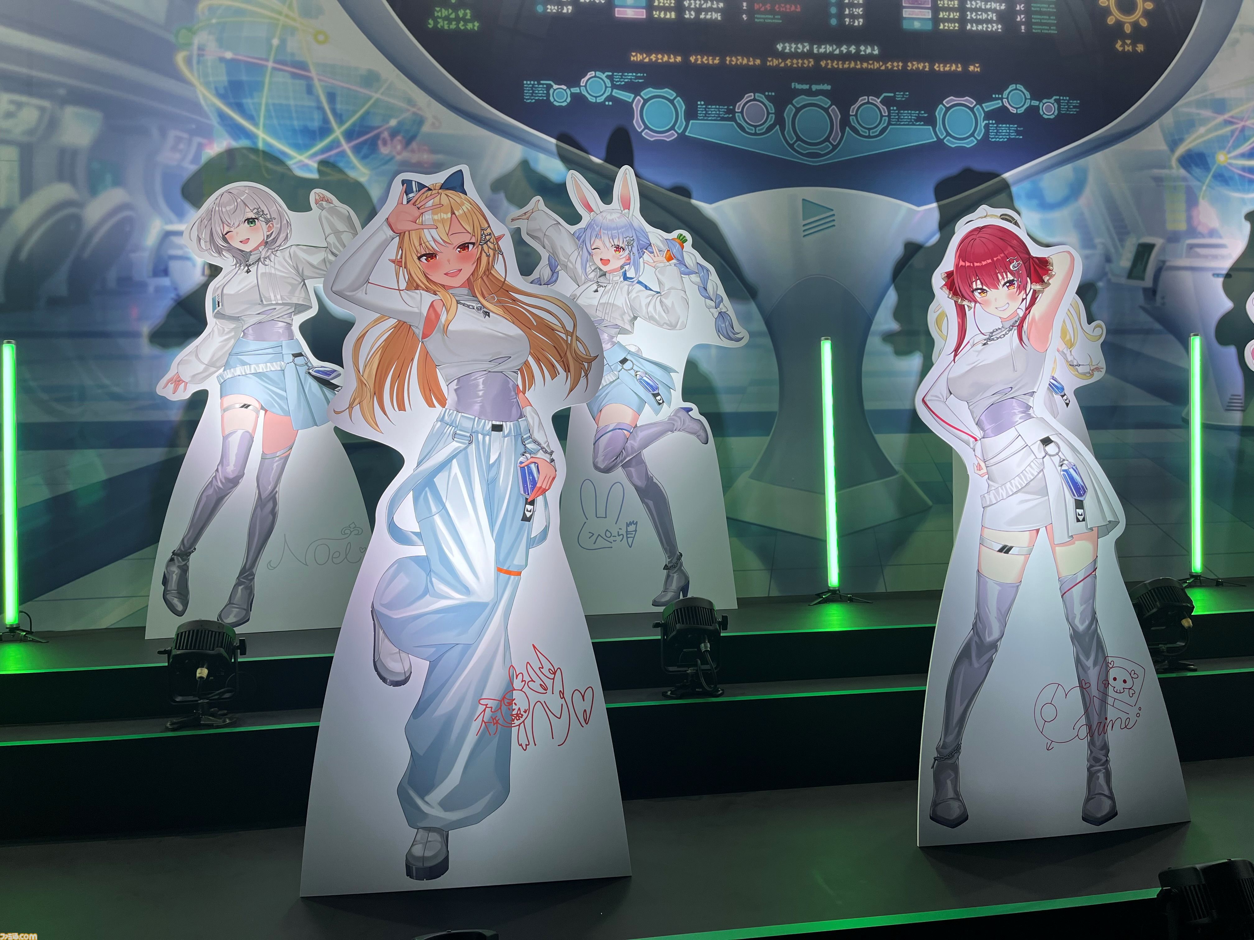 【ホロライブEXPO2026】配信初期の機材セットや汚い鍋、天音かなたのサイン入り握力計など、ホロメンの私物をすべて掲載。150枚以上の写真でリポートをお届け