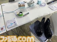 【ホロライブEXPO2026】配信初期の機材セットや汚い鍋、天音かなたのサイン入り握力計など、ホロメンの私物をすべて掲載。150枚以上の写真でリポートをお届け