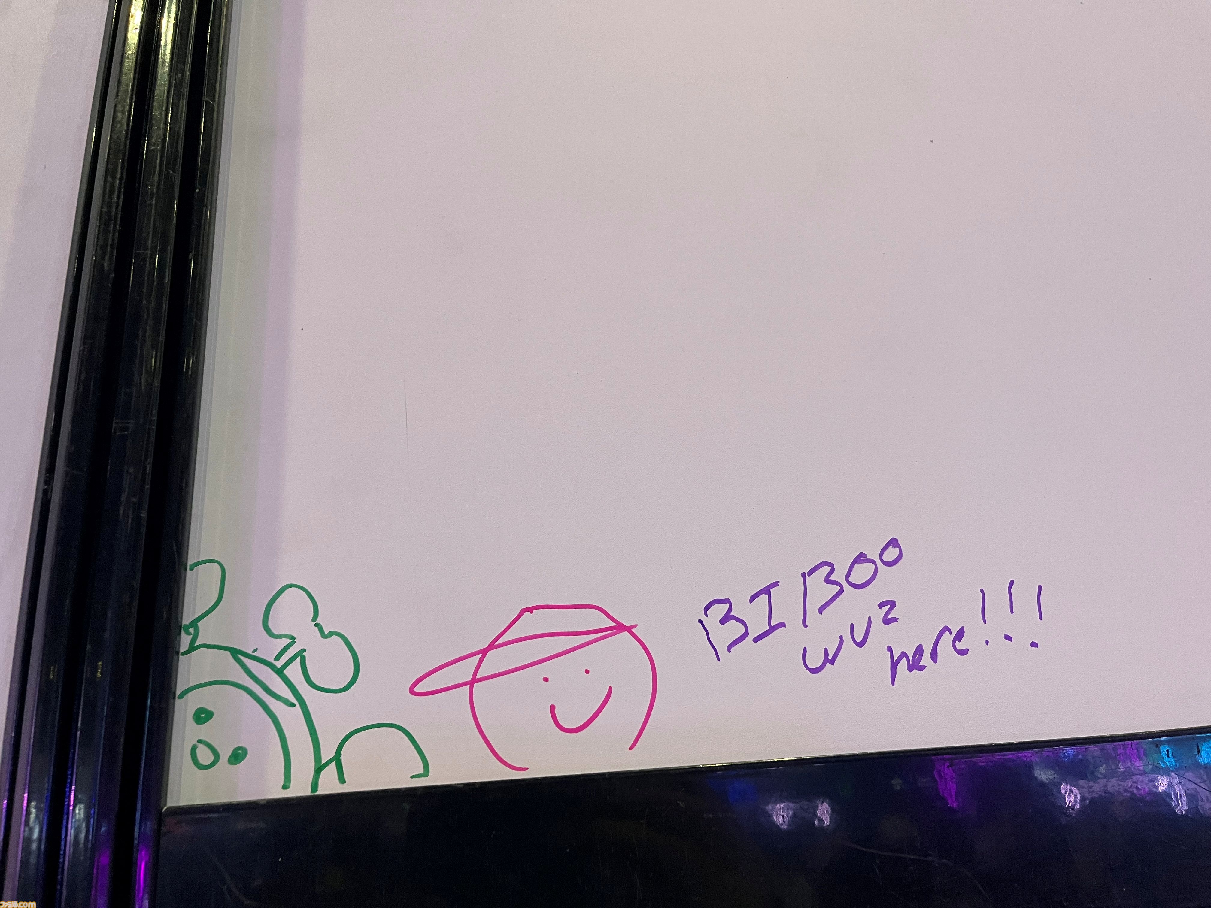 【ホロライブEXPO2026】配信初期の機材セットや汚い鍋、天音かなたのサイン入り握力計など、ホロメンの私物をすべて掲載。150枚以上の写真でリポートをお届け