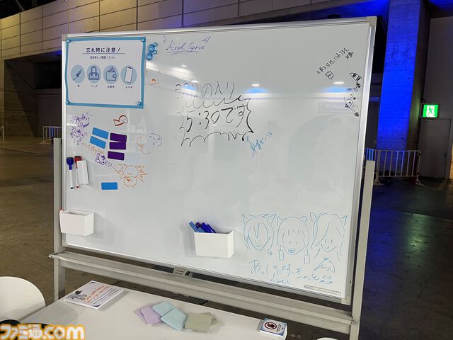 【ホロライブEXPO2026】配信初期の機材セットや汚い鍋、天音かなたのサイン入り握力計など、ホロメンの私物をすべて掲載。150枚以上の写真でリポートをお届け