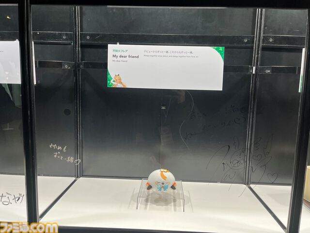 【ホロライブEXPO2026】配信初期の機材セットや汚い鍋、天音かなたのサイン入り握力計など、ホロメンの私物をすべて掲載。150枚以上の写真でリポートをお届け