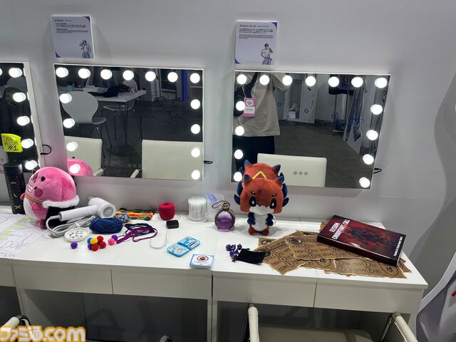 【ホロライブEXPO2026】配信初期の機材セットや汚い鍋、天音かなたのサイン入り握力計など、ホロメンの私物をすべて掲載。150枚以上の写真でリポートをお届け