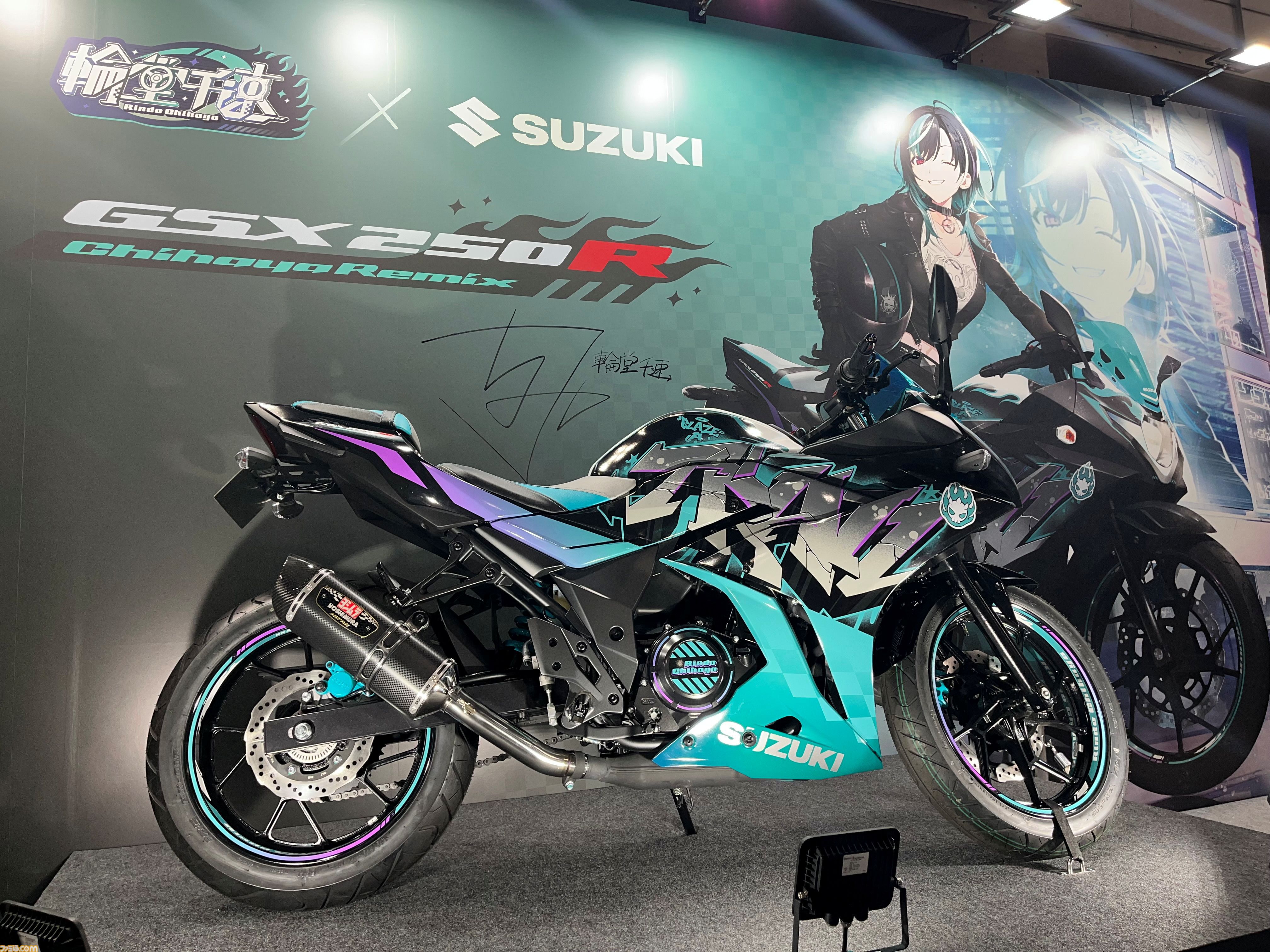 【ホロライブEXPO2026】配信初期の機材セットや汚い鍋、天音かなたのサイン入り握力計など、ホロメンの私物をすべて掲載。150枚以上の写真でリポートをお届け