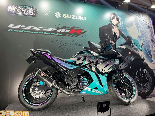 【ホロライブEXPO2026】配信初期の機材セットや汚い鍋、天音かなたのサイン入り握力計など、ホロメンの私物をすべて掲載。150枚以上の写真でリポートをお届け