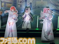 【ホロライブEXPO2026】配信初期の機材セットや汚い鍋、天音かなたのサイン入り握力計など、ホロメンの私物をすべて掲載。150枚以上の写真でリポートをお届け