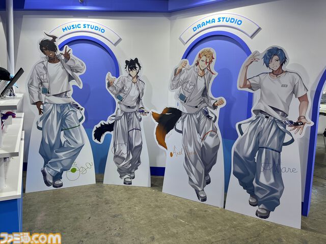 【ホロライブEXPO2026】配信初期の機材セットや汚い鍋、天音かなたのサイン入り握力計など、ホロメンの私物をすべて掲載。150枚以上の写真でリポートをお届け