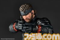 『メタルギア ソリッド デルタ』ネイキッド・スネークがアメヤマでアクションフィギュア化！ CQCから銃撃戦、潜入まで多彩なシーンを再現可。ダンボールももちろん同梱
