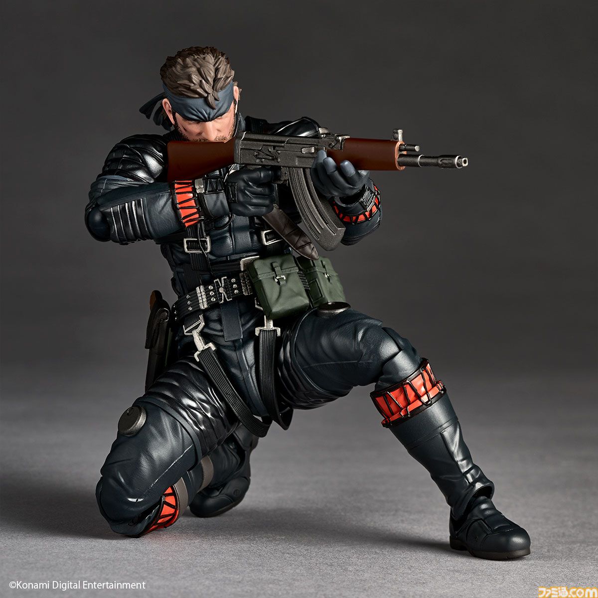 ウルトラディテールフィギュア メタルギアソリッド ネイキッド スネーク MGS3 ウルトラディテールフィギュア メタルギアソリッド スネーク MGS3
