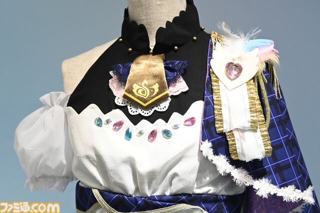 『シャニマス』衣装展は至近距離で見られて、衣装生地にも触れられる！ "My Songs Collection"衣装をはじめ、こだわり抜かれた衣装を隅々まで堪能できる空間【内覧会リポート】