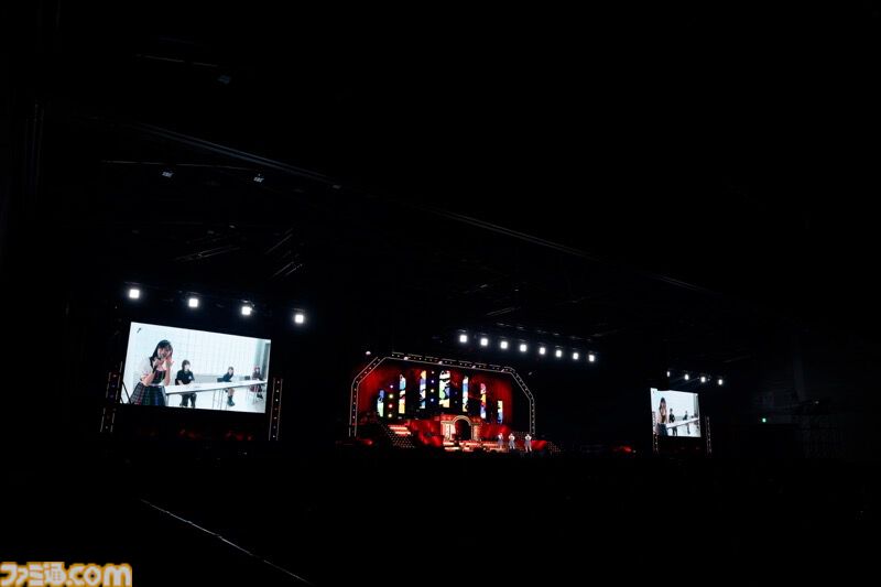 『アイマス ミリオンライブ！』11thライブDAY1リポート。本公演のために制作されたソロ曲『COLORS ON CANVAS!』をライブ初披露！ ロコらしいアーティスティックなセットリストがステージを彩る