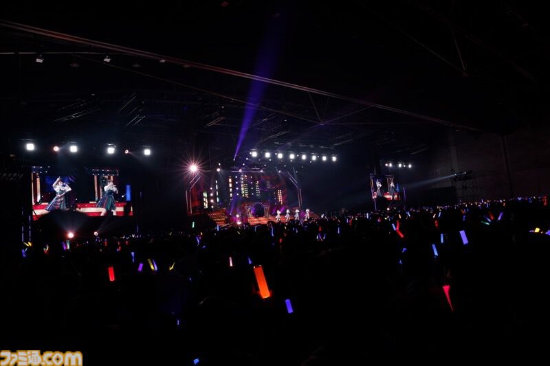 『アイマス ミリオンライブ！』11thライブDAY1リポート。本公演のために制作されたソロ曲『COLORS ON CANVAS!』をライブ初披露！ ロコらしいアーティスティックなセットリストがステージを彩る
