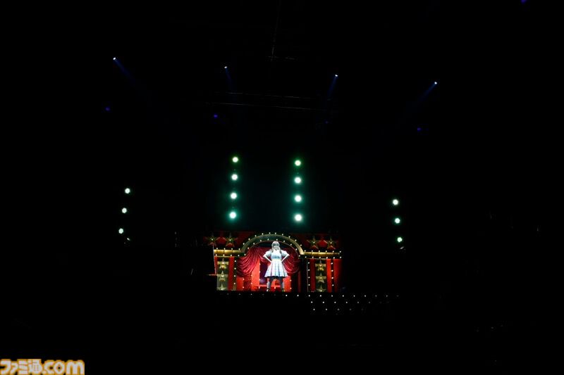 『アイマス ミリオンライブ！』11thライブDAY1リポート。本公演のために制作されたソロ曲『COLORS ON CANVAS!』をライブ初披露！ ロコらしいアーティスティックなセットリストがステージを彩る