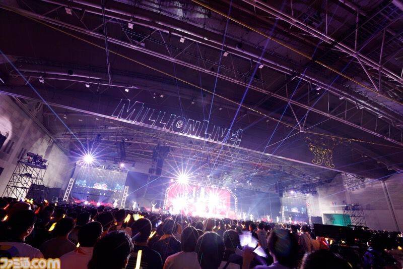 『アイマス ミリオンライブ！』11thライブDAY1リポート。本公演のために制作されたソロ曲『COLORS ON CANVAS!』をライブ初披露！ ロコらしいアーティスティックなセットリストがステージを彩る