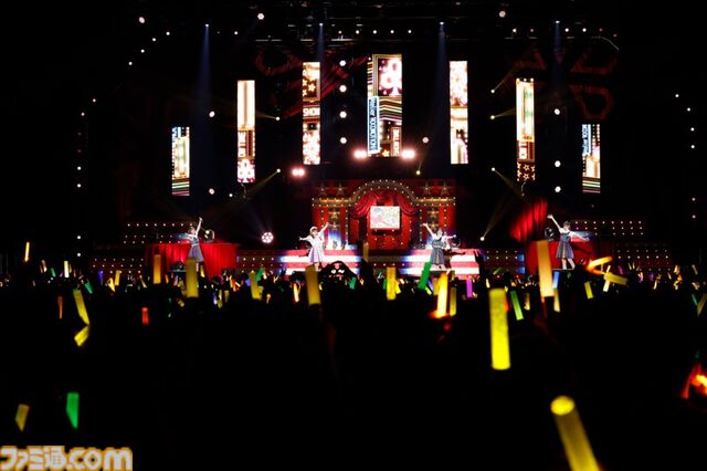 『アイマス ミリオンライブ！』11thライブDAY1リポート。本公演のために制作されたソロ曲『COLORS ON CANVAS!』をライブ初披露！ ロコらしいアーティスティックなセットリストがステージを彩る