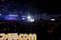 『アイマス ミリオンライブ！』11thライブDAY1リポート。本公演のために制作されたソロ曲『COLORS ON CANVAS!』をライブ初披露！ ロコらしいアーティスティックなセットリストがステージを彩る