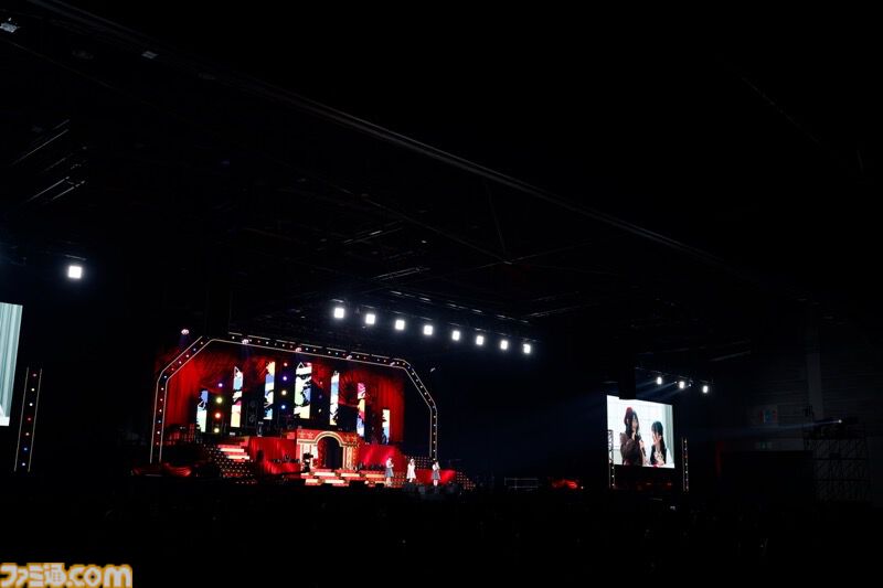 『アイマス ミリオンライブ！』11thライブDAY1リポート。本公演のために制作されたソロ曲『COLORS ON CANVAS!』をライブ初披露！ ロコらしいアーティスティックなセットリストがステージを彩る
