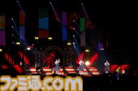 『アイマス ミリオンライブ！』11thライブDAY1リポート。本公演のために制作されたソロ曲『COLORS ON CANVAS!』をライブ初披露！ ロコらしいアーティスティックなセットリストがステージを彩る