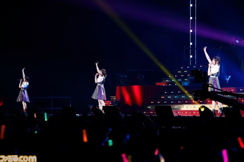 『アイマス ミリオンライブ！』11thライブDAY1リポート。本公演のために制作されたソロ曲『COLORS ON CANVAS!』をライブ初披露！ ロコらしいアーティスティックなセットリストがステージを彩る