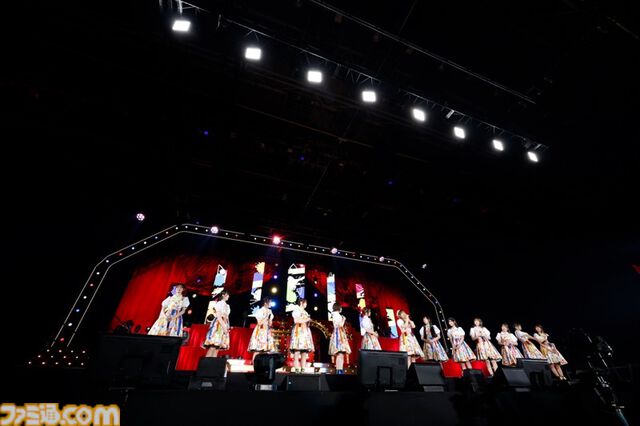 『アイマス ミリオンライブ！』11thライブDAY1リポート。本公演のために制作されたソロ曲『COLORS ON CANVAS!』をライブ初披露！ ロコらしいアーティスティックなセットリストがステージを彩る