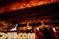 『アイマス ミリオンライブ！』11thライブDAY2リポート。朗読劇の展開に沿ってライブが進む、七尾百合子の主演に相応しい公演に。新曲『君と同じ物語』の初披露も