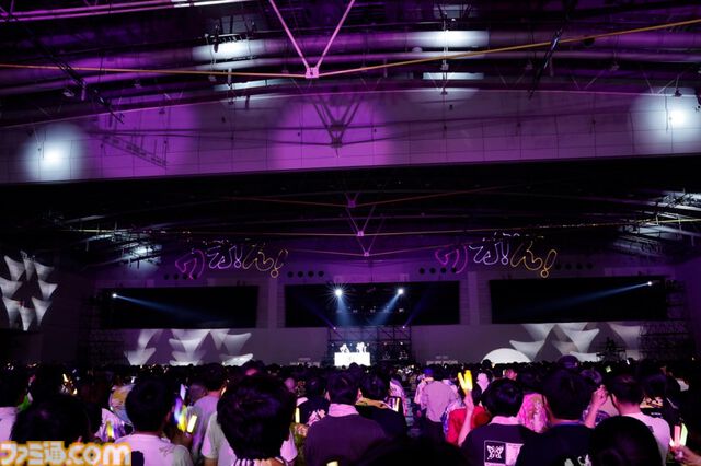 『アイマス ミリオンライブ！』11thライブDAY2リポート。朗読劇の展開に沿ってライブが進む、七尾百合子の主演に相応しい公演に。新曲『君と同じ物語』の初披露も