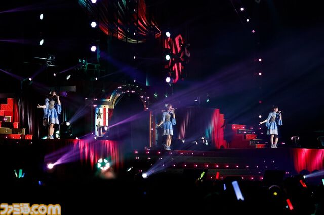 『アイマス ミリオンライブ！』11thライブDAY2リポート。朗読劇の展開に沿ってライブが進む、七尾百合子の主演に相応しい公演に。新曲『君と同じ物語』の初披露も