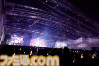 『アイマス ミリオンライブ！』11thライブDAY2リポート。朗読劇の展開に沿ってライブが進む、七尾百合子の主演に相応しい公演に。新曲『君と同じ物語』の初披露も