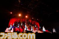 『アイマス ミリオンライブ！』11thライブDAY2リポート。朗読劇の展開に沿ってライブが進む、七尾百合子の主演に相応しい公演に。新曲『君と同じ物語』の初披露も