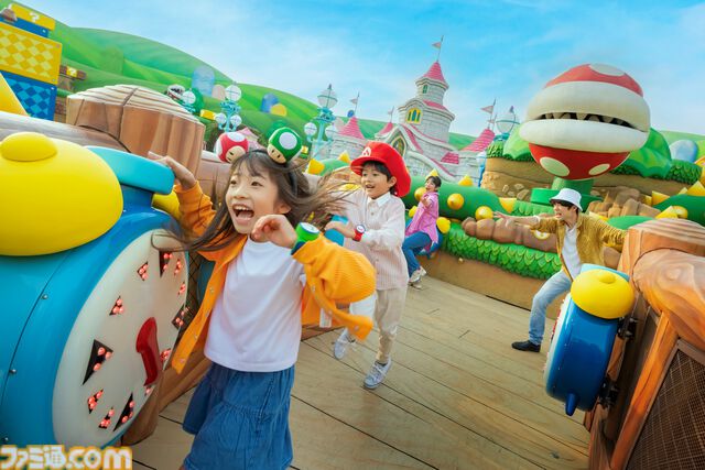 【USJ】スーパースターのポップコーンバケツがかわいい！ ピカピカ光っておなじみのBGMも流れる。“無敵”気分を味わえる限定商品を一挙紹介