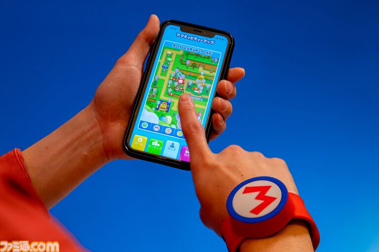 【USJ】スーパースターのポップコーンバケツがかわいい！ ピカピカ光っておなじみのBGMも流れる。“無敵”気分を味わえる限定商品を一挙紹介