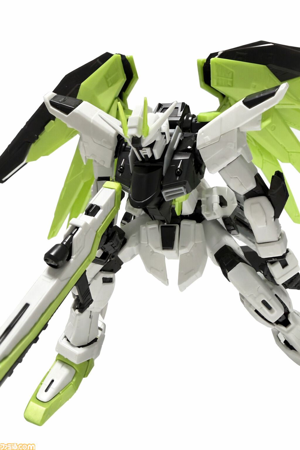 ガンプラ APEX フリーダムガンダム クリプト ウイングガンダム ヴァルキリー 画像ページ (16/30) 【Apex】『ガンダム』コラボガンプラ組み立て体験