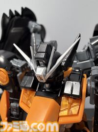 『Apex』×『ガンダム』コラボガンプラ組み立て体験！フリーダムでクリプトの立ち姿、ウイングゼロでミサイルを撃つヴァルキリーのアクションを満喫