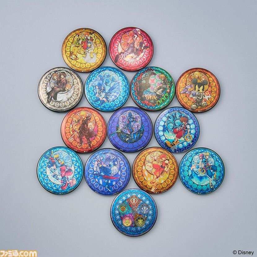 スライムとチョコボがパイロット姿に。成田空港にスクエニ期間限定ショップが4月3日オープン。アクキーやステッカーなど描き下ろし限定グッズが多数登場