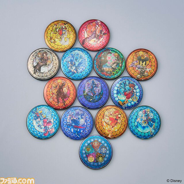 スライムとチョコボがパイロット姿に。成田空港にスクエニ期間限定ショップが4月3日オープン。アクキーやステッカーなど描き下ろし限定グッズが多数登場