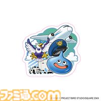 スライムとチョコボがパイロット姿に。成田空港にスクエニ期間限定ショップが4月3日オープン。アクキーやステッカーなど描き下ろし限定グッズが多数登場