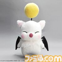 スライムとチョコボがパイロット姿に。成田空港にスクエニ期間限定ショップが4月3日オープン。アクキーやステッカーなど描き下ろし限定グッズが多数登場