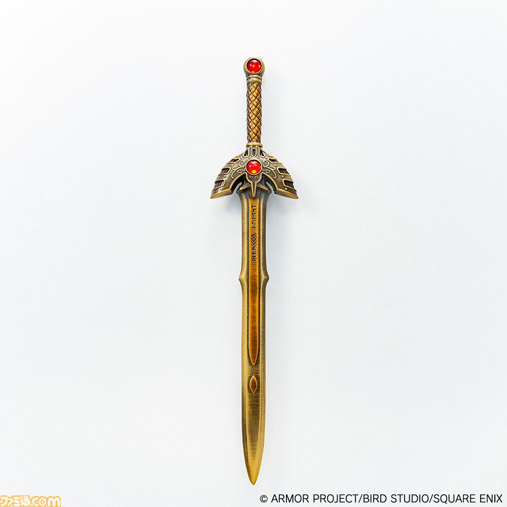 特製　ドラクエ　当時物キーホルダー　金箔・プラチナ箔・銅箔　箔貼り3点セット 画像ページ (17/19) 『ドラクエ』歴代ナンバリングタイトルのロゴ