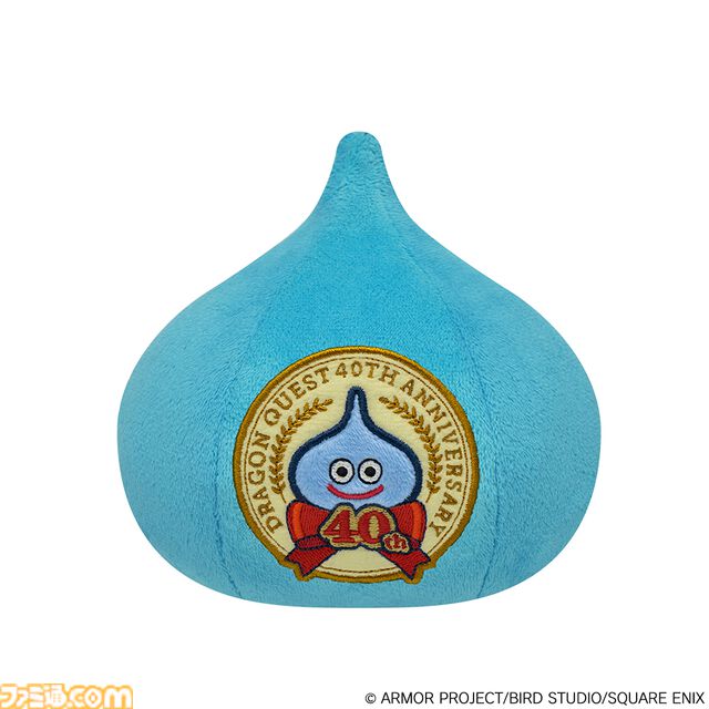 『ドラクエ』歴代ナンバリングタイトルのロゴ＆パッケージイラストがアクリルキーホルダーに。40周年記念グッズが7月17日発売