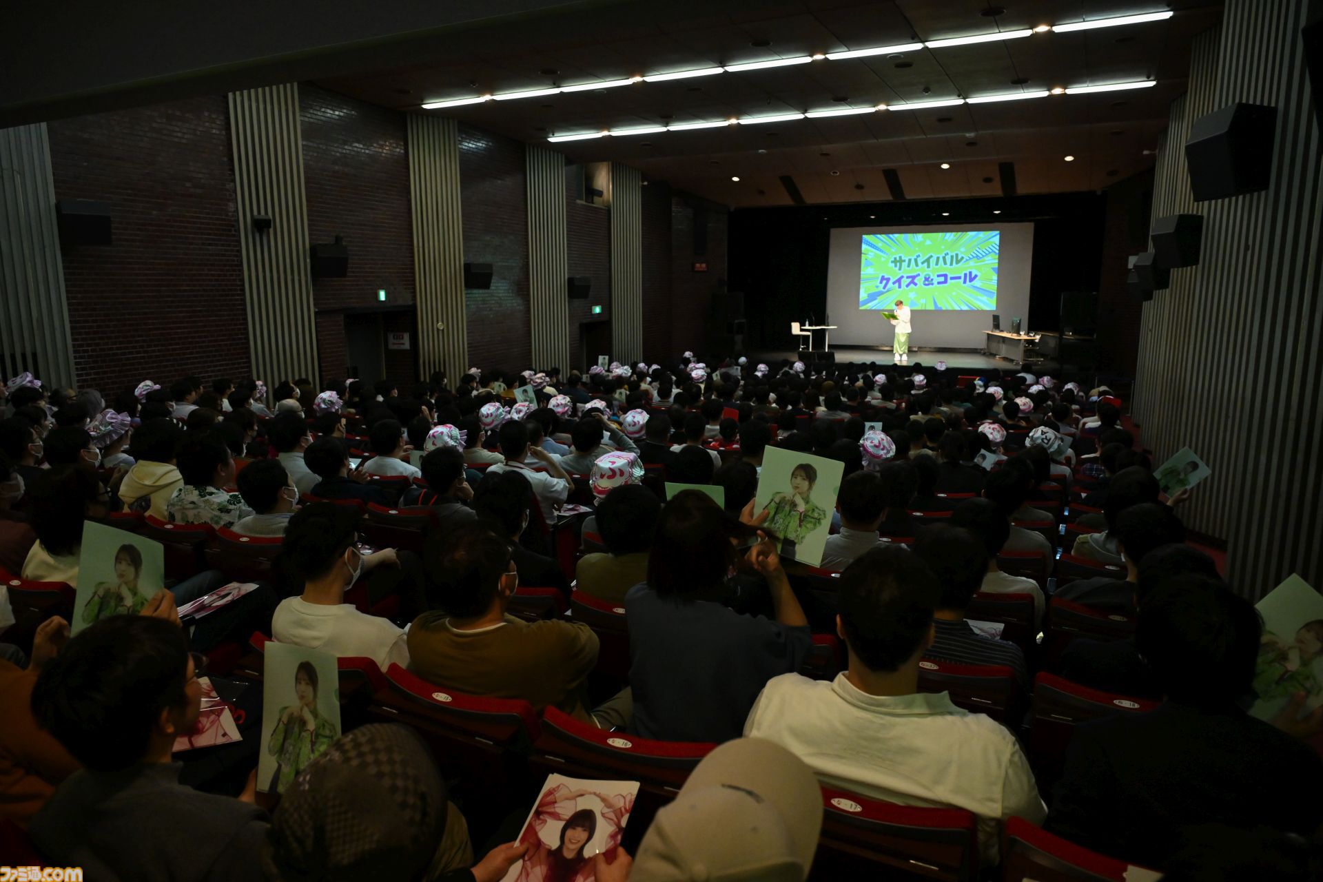 『青木瑠璃子のアイコン 社員総会2024』リポート。社員（ファン）と忖度なしのガチバトルで『スーパーボンバーマンR ２』&『ブーメランヒュー』を遊び尽くす