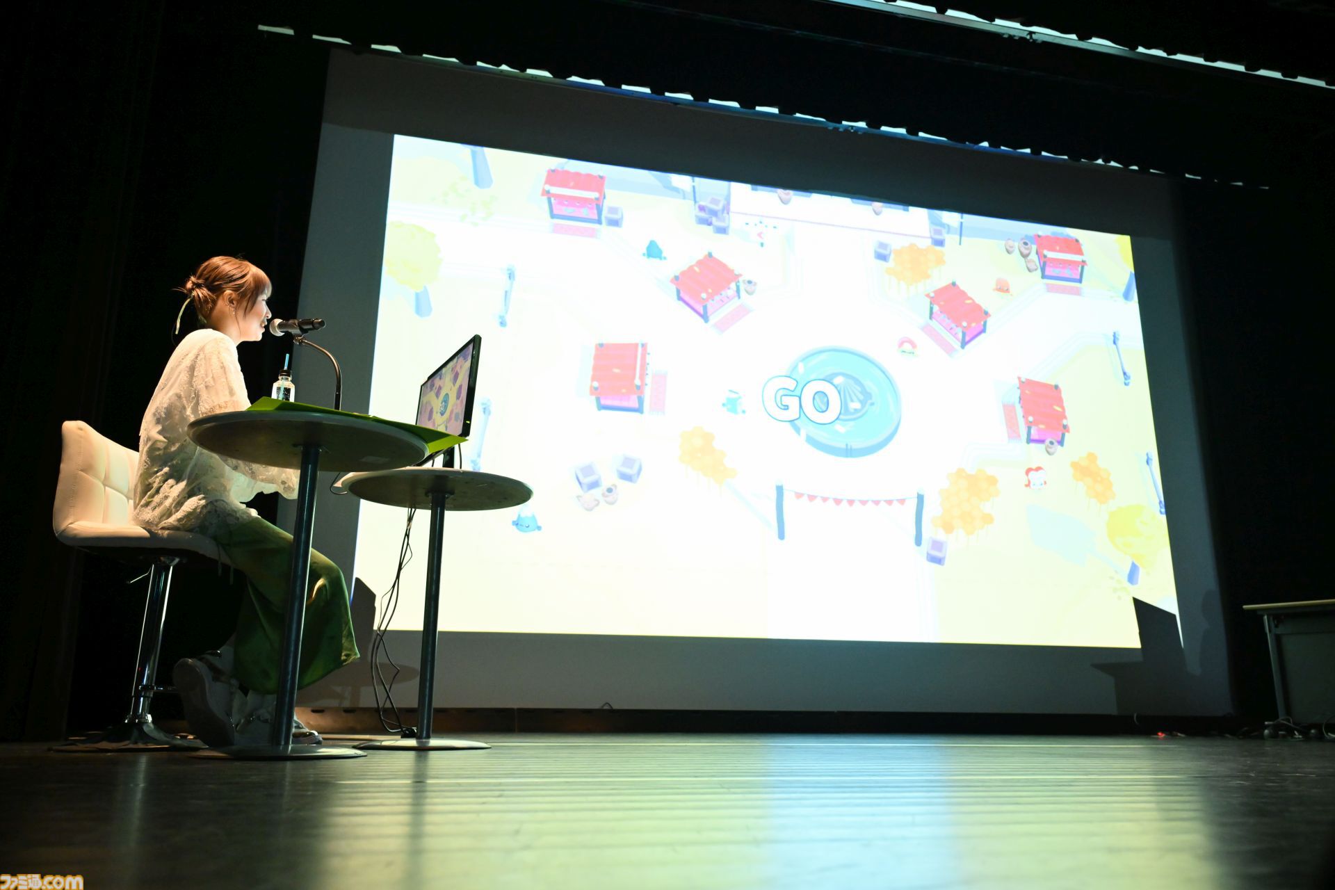 『青木瑠璃子のアイコン 社員総会2024』リポート。社員（ファン）と忖度なしのガチバトルで『スーパーボンバーマンR ２』&『ブーメランヒュー』を遊び尽くす
