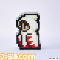 『FF7 リバース』クラウド、セフィロスのTシャツや『ピクセルリマスター』のマウスパッド、白魔道士&黒魔道士のライトなど『FF』新グッズが公式ECサイトにて予約販売