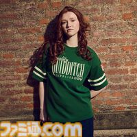 『ハリー・ポッター』クィディッチをモチーフにしたグッズが4月1日より発売。高級用具店をテーマにしたTシャツやスニッチのヘアクリップなどが登場