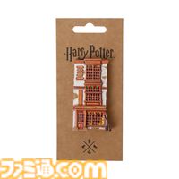 『ハリー・ポッター』クィディッチをモチーフにしたグッズが4月1日より発売。高級用具店をテーマにしたTシャツやスニッチのヘアクリップなどが登場