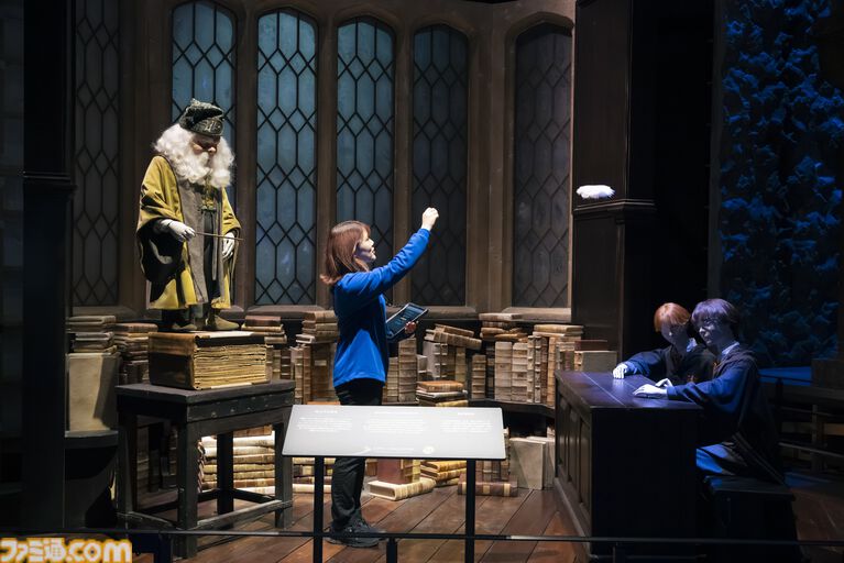 『ハリー・ポッター』クィディッチをモチーフにしたグッズが4月1日より発売。高級用具店をテーマにしたTシャツやスニッチのヘアクリップなどが登場