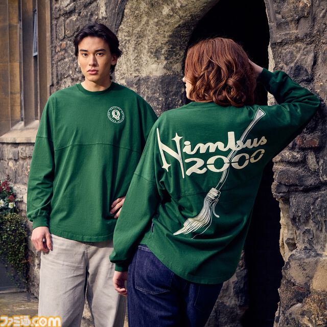 『ハリー・ポッター』クィディッチをモチーフにしたグッズが4月1日より発売。高級用具店をテーマにしたTシャツやスニッチのヘアクリップなどが登場