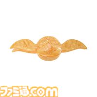 『ハリー・ポッター』クィディッチをモチーフにしたグッズが4月1日より発売。高級用具店をテーマにしたTシャツやスニッチのヘアクリップなどが登場