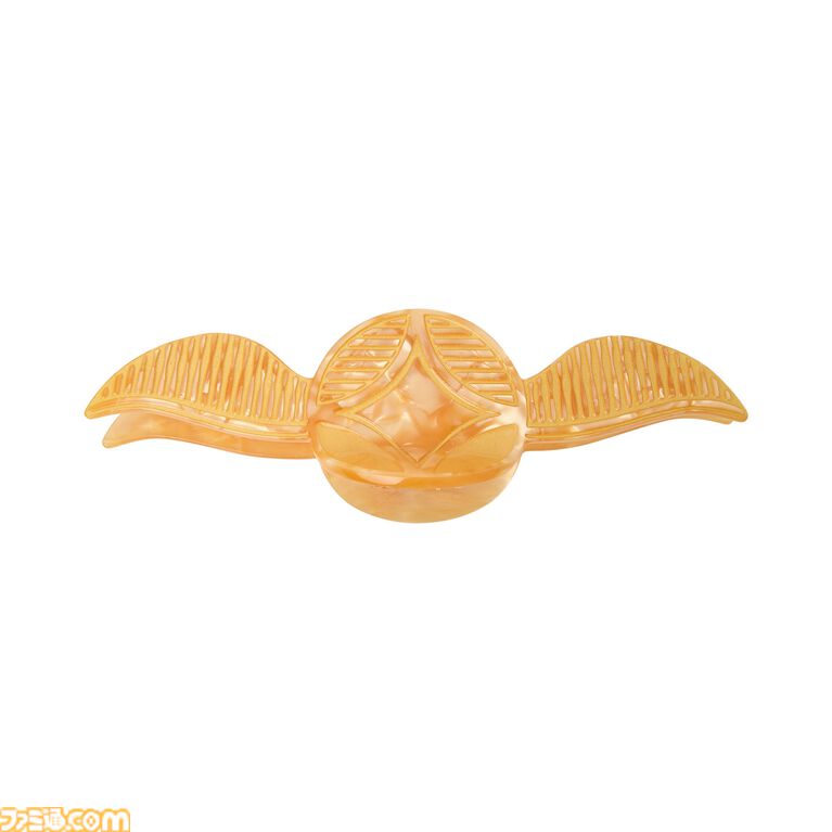 『ハリー・ポッター』クィディッチをモチーフにしたグッズが4月1日より発売。高級用具店をテーマにしたTシャツやスニッチのヘアクリップなどが登場